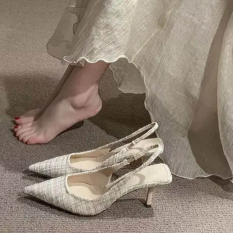 Women Shoes Brands - Marka modowa zaprojektowała damskie dzianinowe buty