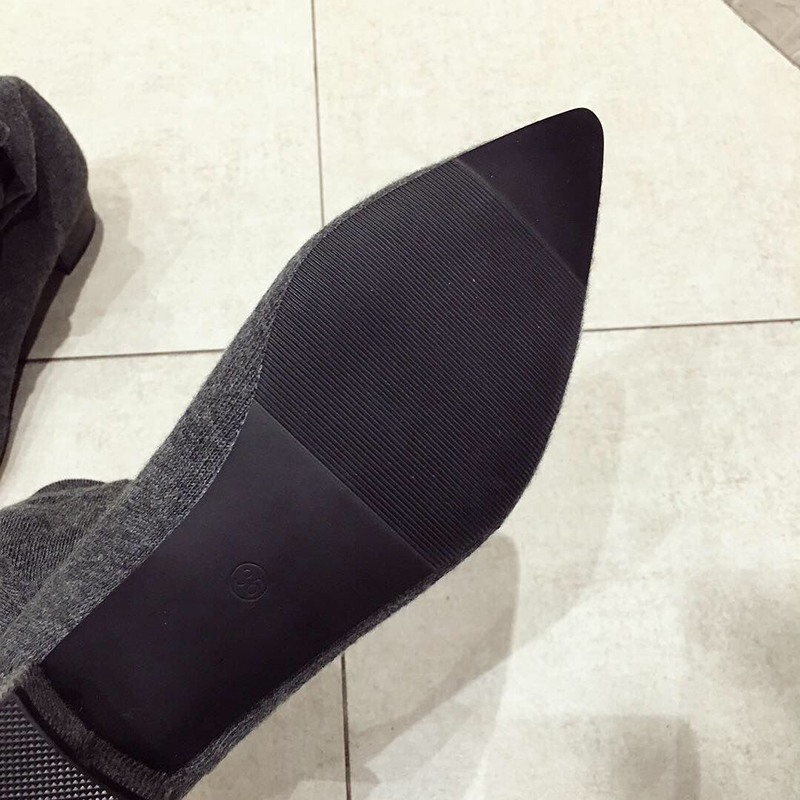 Czarne buty na niskim obcasie  – Sock Boot Women recenzja i cena