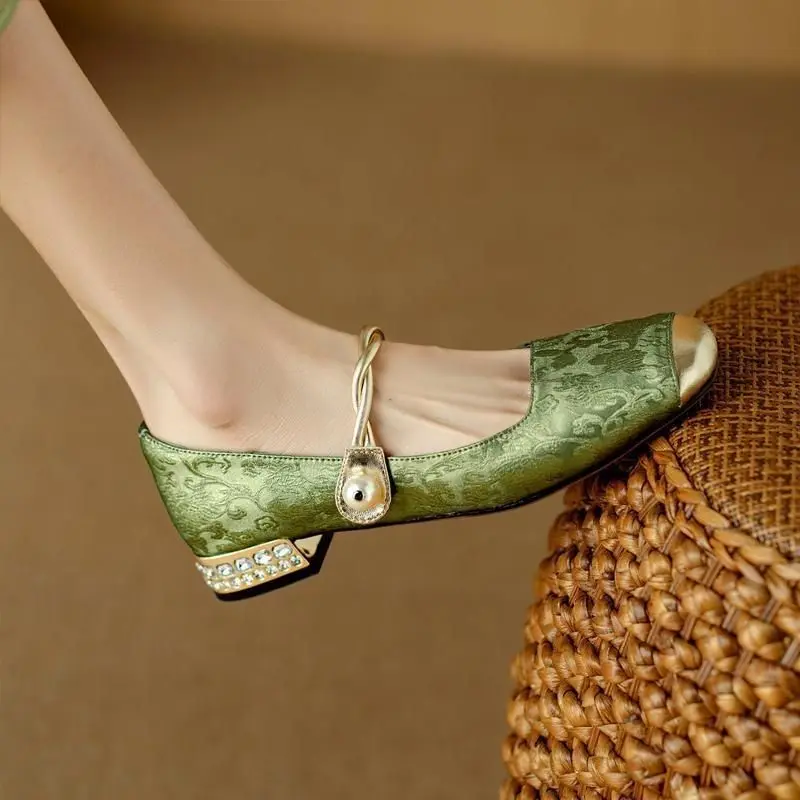 Czółenka damskie na słupku, kw – Women Shoes Japanese Brand recenzja i cena
